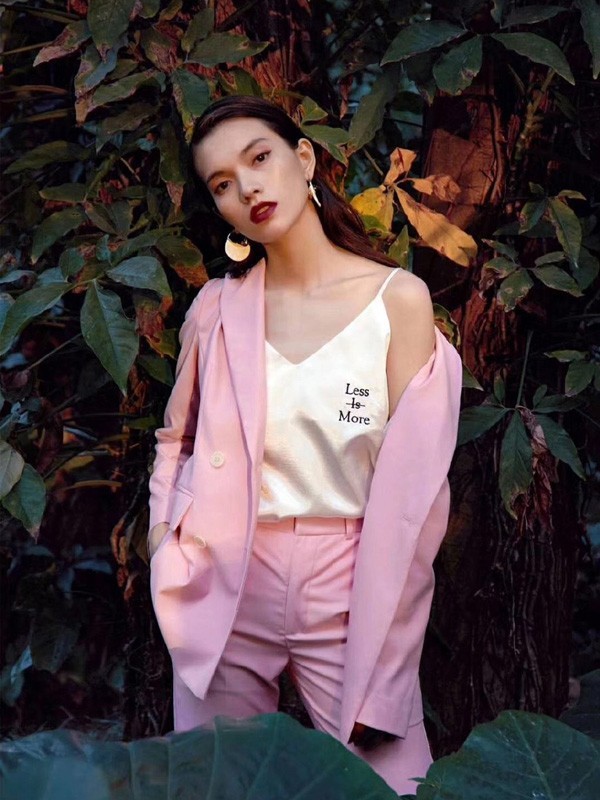 吊带衫怎么配好看 吊带衫可以配牛仔裤吗(图2)