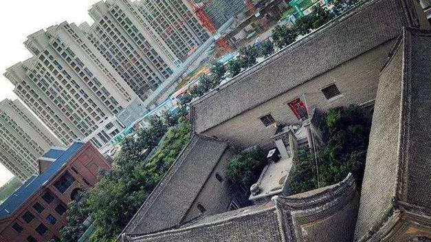 中国最“后悔”的钉子户,房主认为房子值100亿,开发商扭头就走 澳门新濠天地网投平台