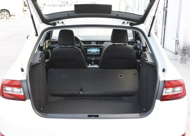 旅行车大众十万左右 9a7c55a7d3664fd7bc6fbe72cbd11f25.jpeg