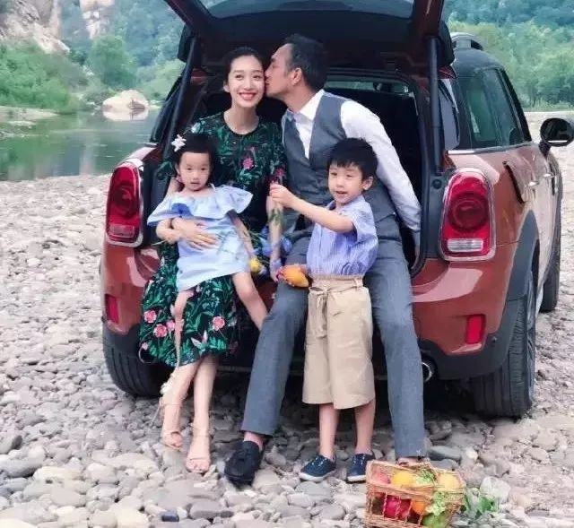 如果你要问"坚定的不婚主义"黄觉和"对婚姻没有什么概念"的麦子