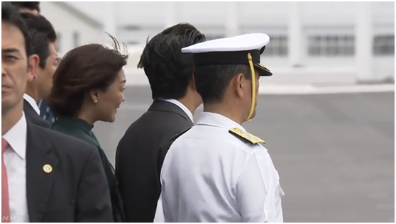 史上首次!特朗普与安倍共登日本加贺号准航