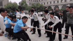 每一帧都是表情包!论拔河姿势的重要性_比赛