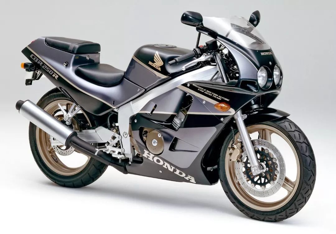 小型直列四缸系列:honda 1986 - 1994 cbr250