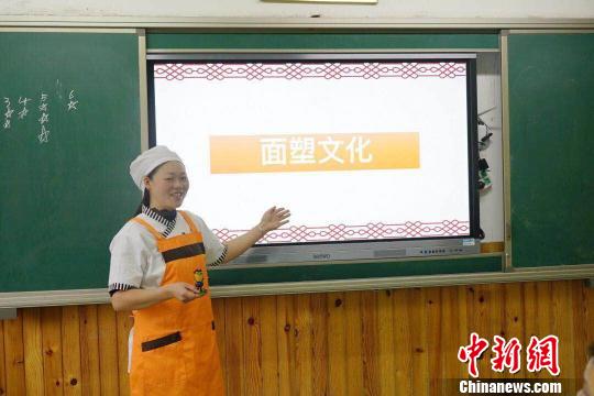 小学入学让家长带学历？先别骂，里面可能有误解
                
                 