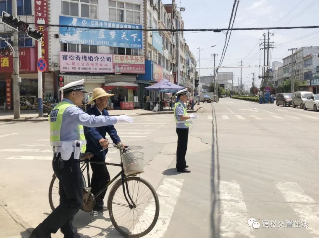 治乱宿松交警五中队整治复兴镇街道交通秩序文明交通向集镇延伸