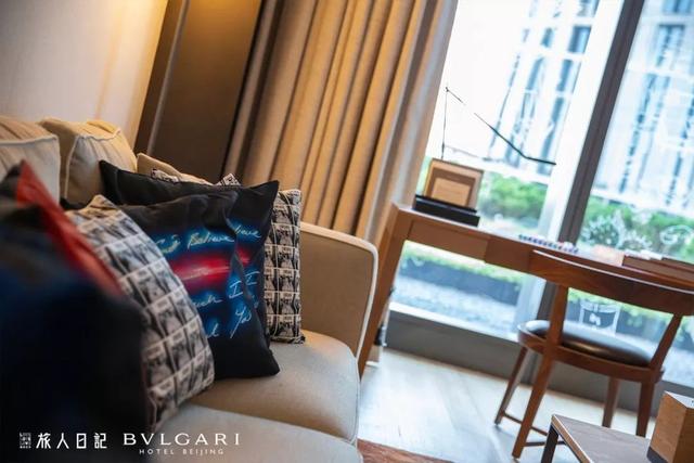 �����ɶ�| ��������:�����ռǱ����������Ƶ�POP-UPչ��Ļ