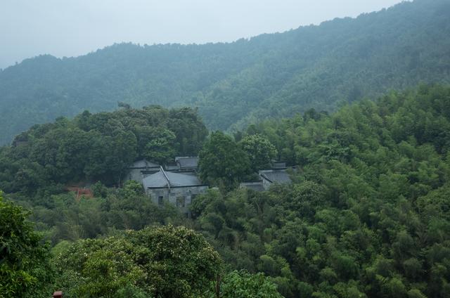 原創
            大餘丫山，江西首個5A級鄉村旅遊點，風景秀麗猶如世外桃源一般 旅遊 第1張