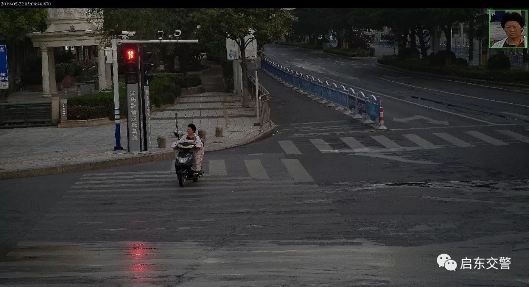 启东"抓拍神器"上线,行人,非机动车闯红灯无处遁形!