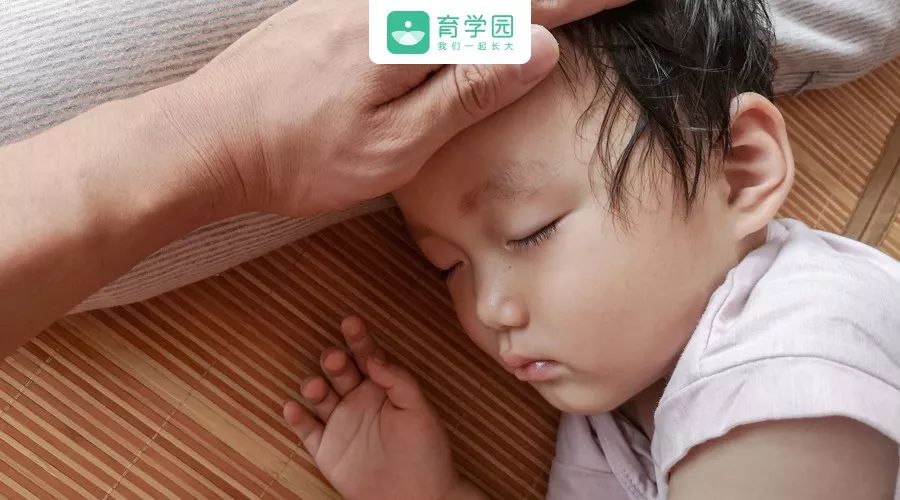                     热！宝宝能不能吹空调？关于让宝宝清凉一“夏”的问题，试一下这4个妙招！