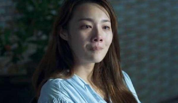 她在《破冰行动》中是一个悲惨的角色,哭戏比陈珂高了