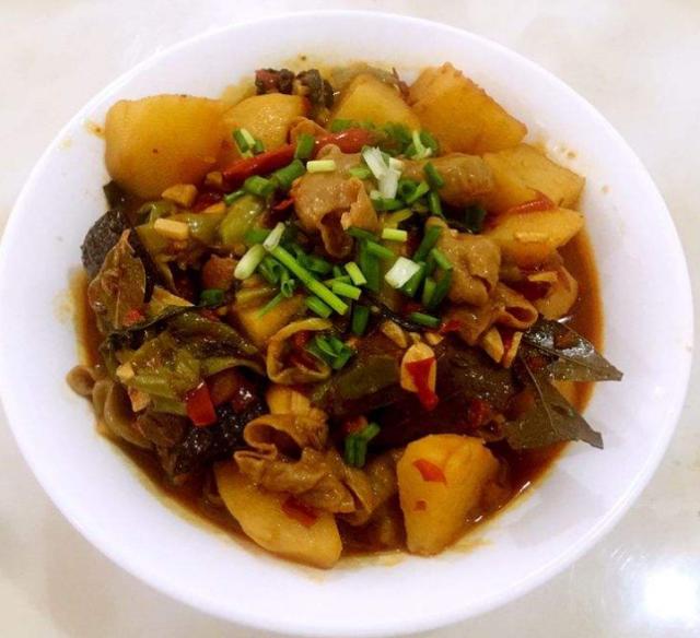 肥肠配什么饭好吃 443b32d162cb4ab7a67135eabc176731.jpeg