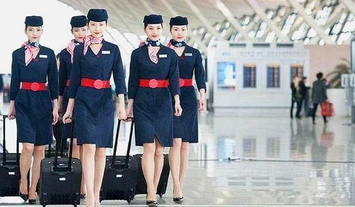 东航招聘网_这些航空公司已宣布飞机上可以用手机了 到底怎么用