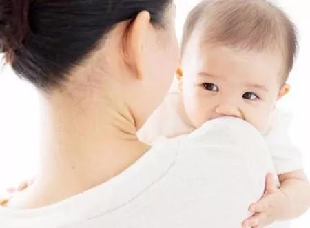                     脊柱的生理曲度是如何形成的，婴儿的颈椎该如何保护？