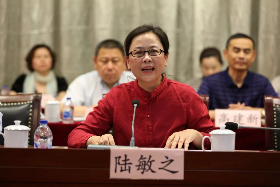 巾帼奋进绽芳华曹路女性奋斗的你是这样美