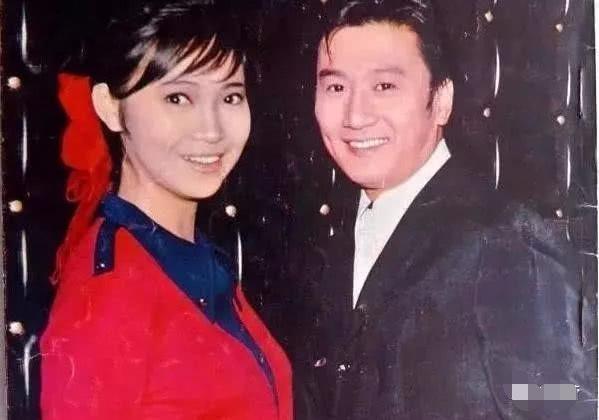 她是李连杰的女神谢贤也得不到的女人如今白发苍苍却很潇洒