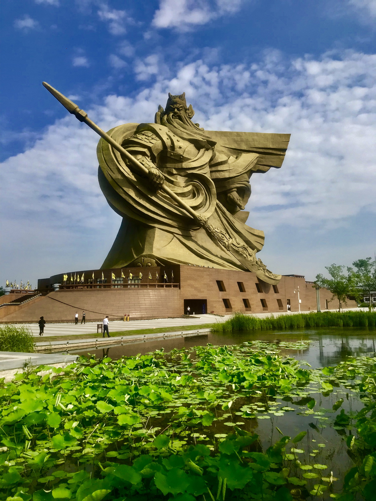 湖北省文化和旅游重大项目建设现场推进会在荆州