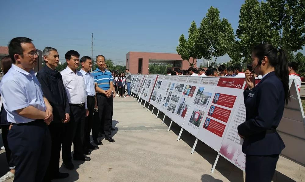 聊城市技师学院——组织师生参观孔繁森事迹展