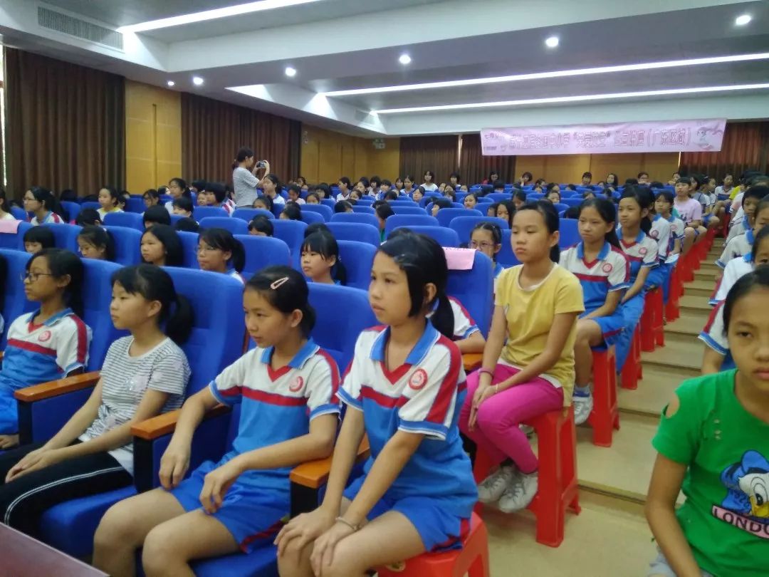 联安小学为五六年级女生举行青春期教育讲座