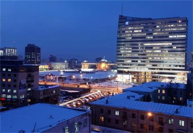 城市年轻人口比例_近几年城市人口比例图