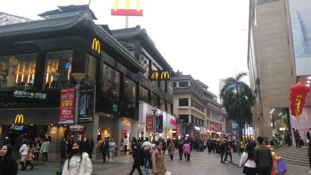 带你们到深圳去逛逛东门老街啦