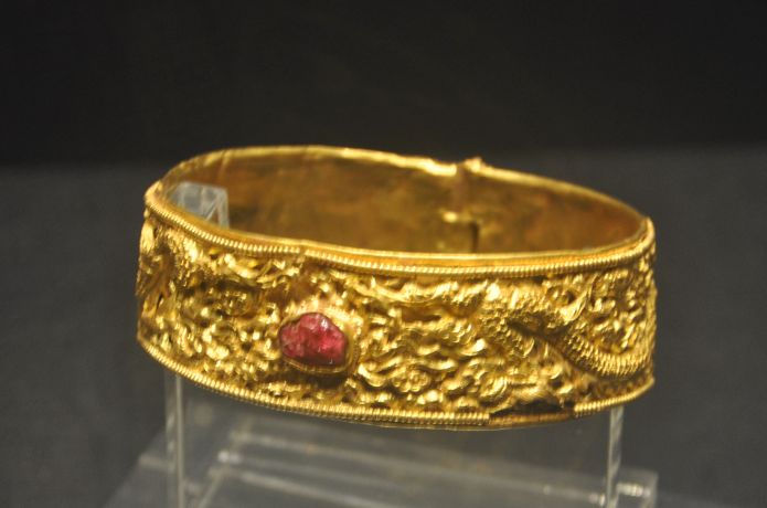 中国黄金9999官网今日价格 e42c9de95c4a41419b147f25c686805a.jpeg