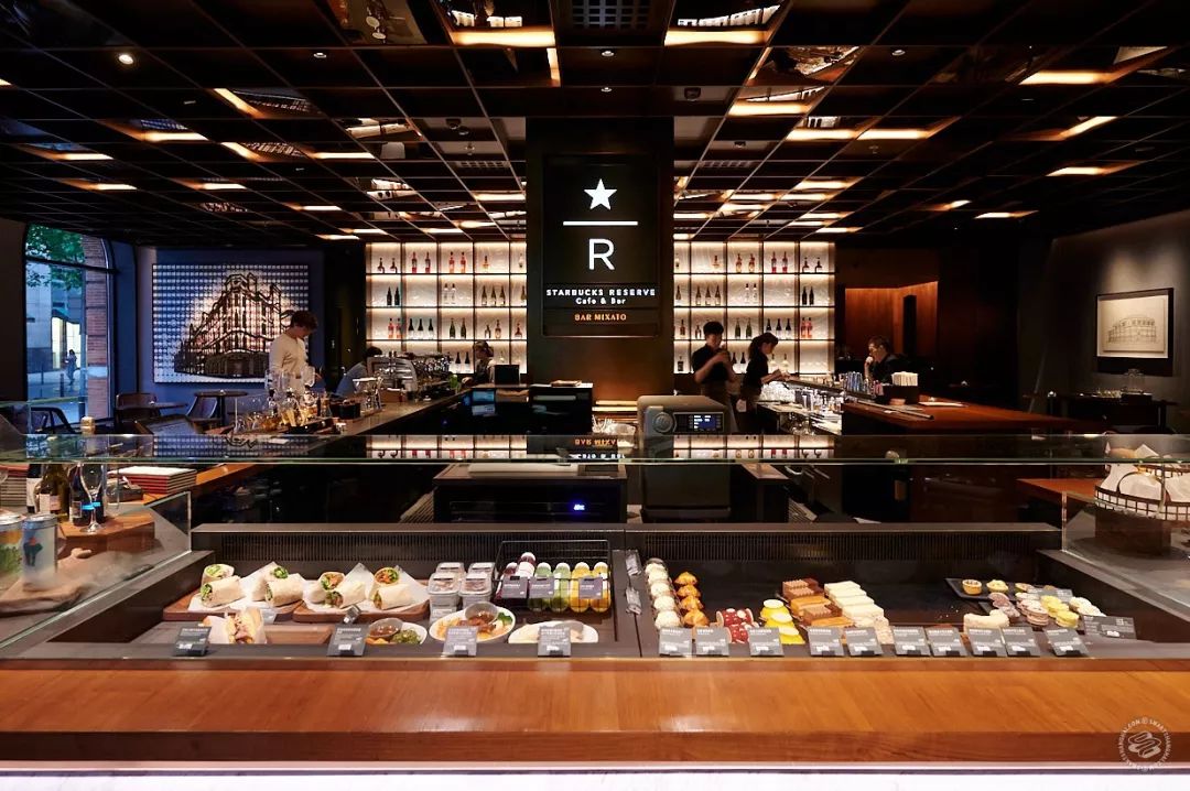 starbucks opens a bar and it doesnt suck