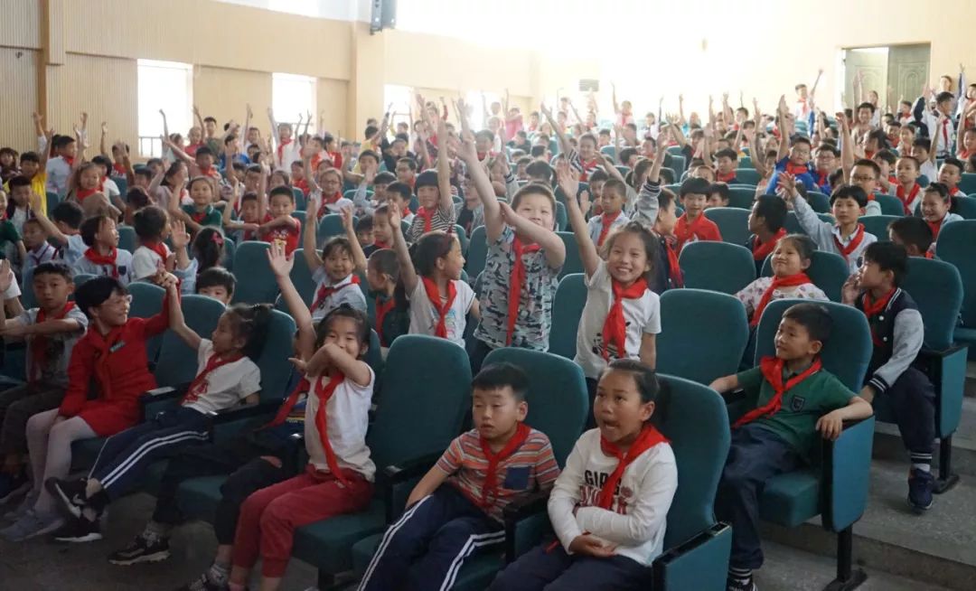 海宁皮影戏走进柴桥实验小学