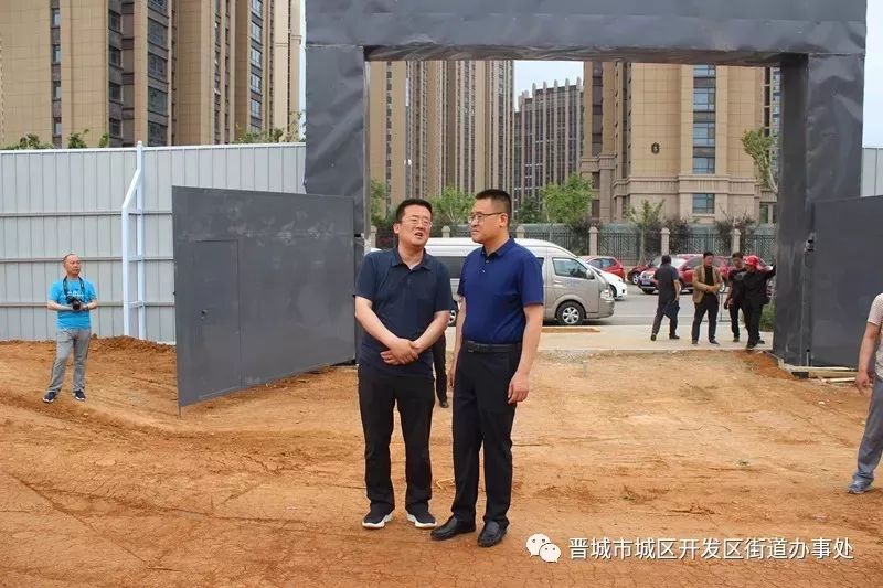 李晓峰区长调研东南新区学校,项目建设稳步推进中