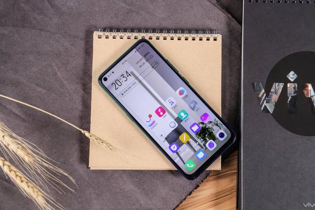 vivoz系列再添一员猛将vivoz5x堪称中端机市场的价格屠夫