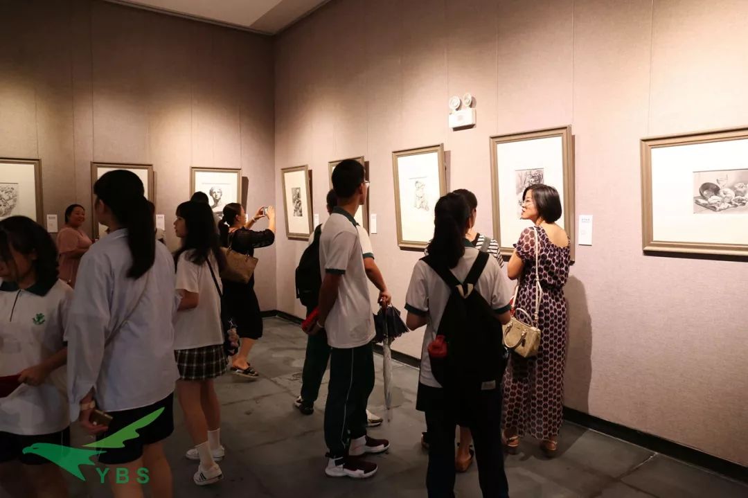 培英高中展望未来美术作品展暨2019年体艺类新生咨询会在江门市美术馆