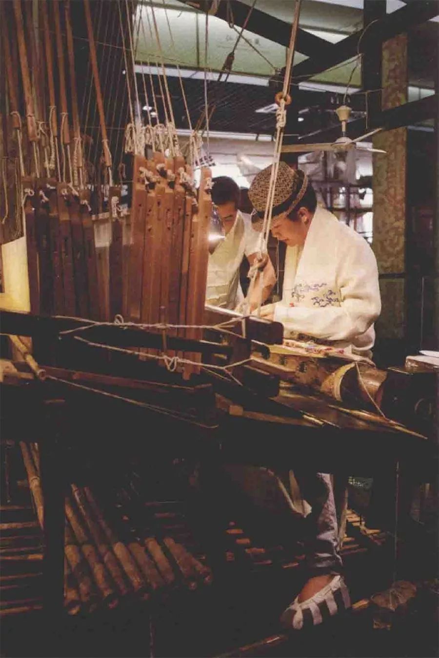 非遗传承人 | 南京云锦木机妆花手工织造技艺代表性传承人——周双喜_生产