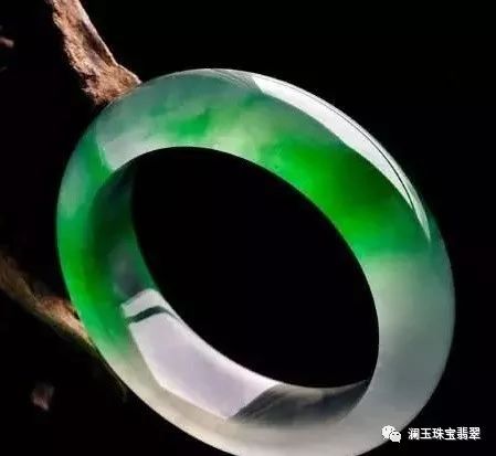 如何鉴别翡翠真假？—翡翠鉴别完全指南（有图