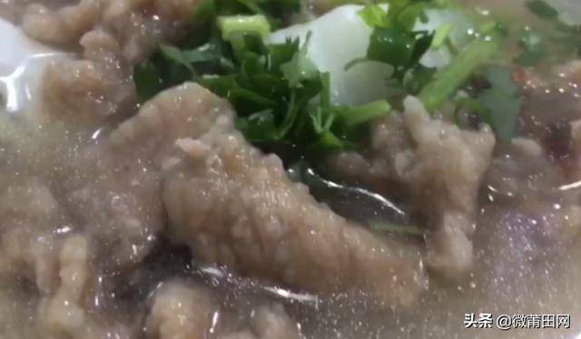 一大碗炝肉汤加一铝盒米饭这就是莆田炝肉每天饿的时候来一碗就饱再