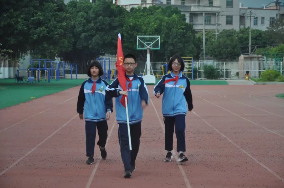 泉港五中泉港六中北大培文中学天竺中学坝头中学民族中学离队入团是