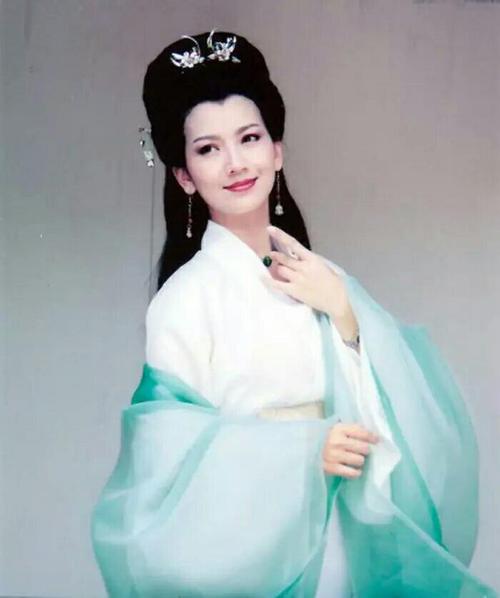 关羽被称为“神” 孙悟空被称为“仙” 白素贞为何却是“妖”？