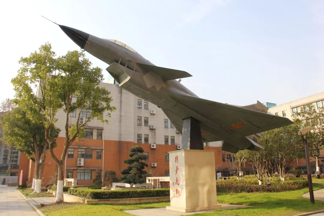 今天小编就要和大家来官宣一下，到底是什么让航高如此牛气？1高水平的领