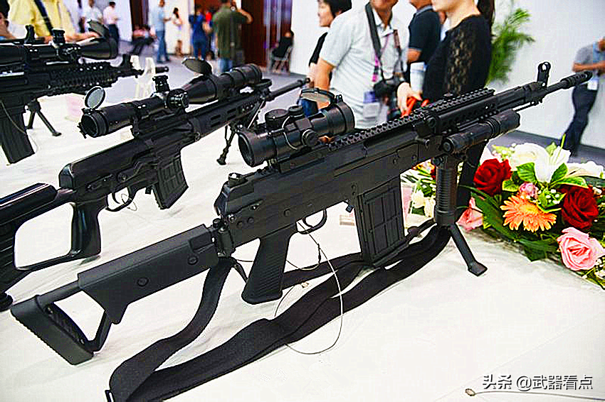 62mm自动步枪:该枪由中国北方工业公司推出的一款枪械.