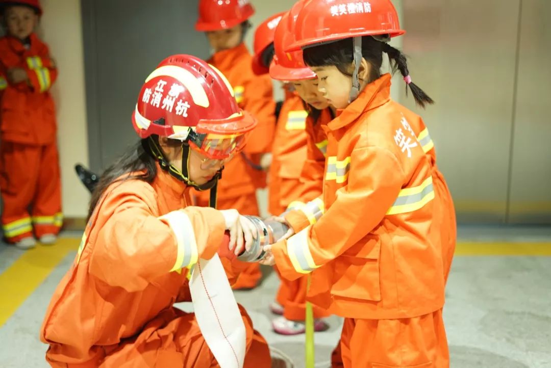 小主播安全零距离今天我是小小消防员