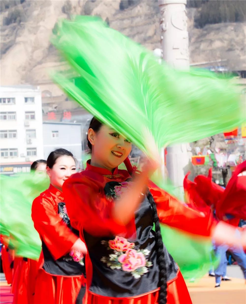 晓东摄影作品赏析 ·《 中国元素 -- 延川秧歌 》