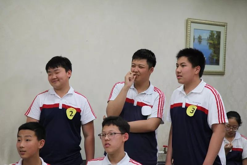 诗香盈袖 诗意生活 ——丰台八中初二年级古诗词大赛决赛