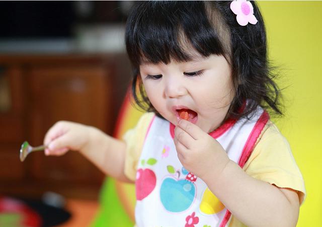                     提醒：孩子睡前，宁饿着也不能吃的3种东西，易脾虚积食、个不长
