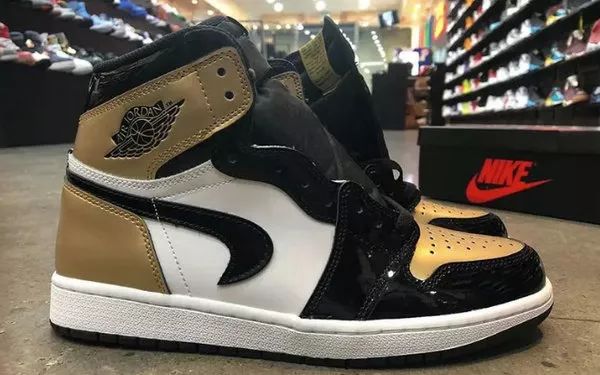 nike air jordan   gold toe 错版反钩