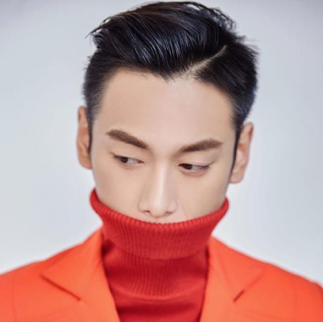 复活赛九大主播混战:洋气黄VS小酷哥,战为荣耀