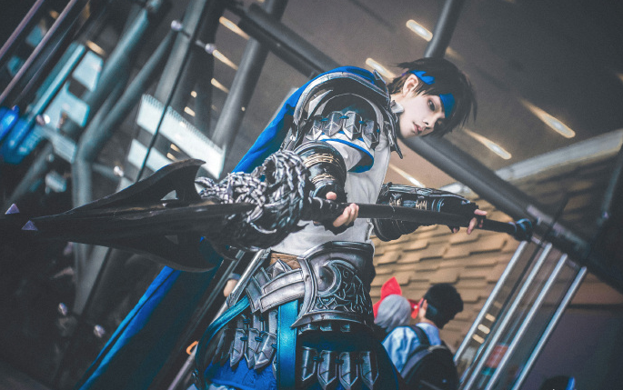 cosplay赵云,诸葛亮cosplay 这个游戏主播直播玩赵云没火反倒靠cosplay爆红了一把