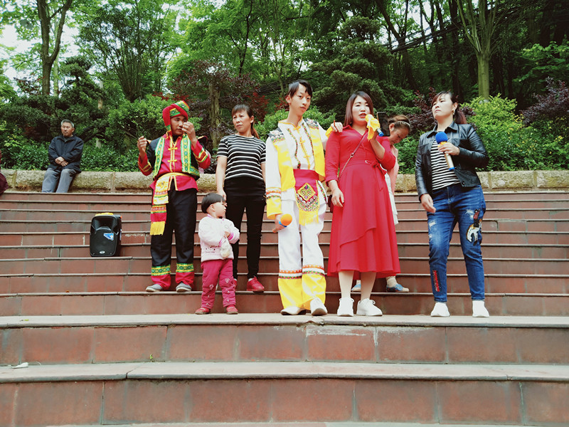 贵州山歌歌词-想吃好茶上茶山