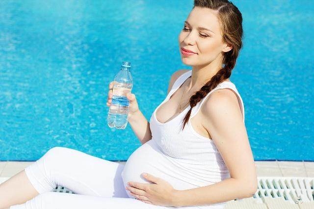 原創
            孕期羊水少怎麼辦？不是多喝水那麼簡單，孕婦心中要有數 親子 第4張