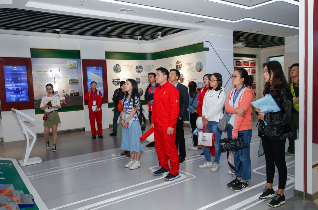 中国日报GDP动态表_中国gdp增长图(2)