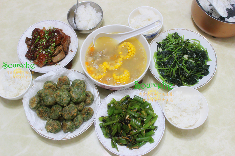 一家四口的晚餐,四菜一汤,有荤有素实惠又美味,老少都