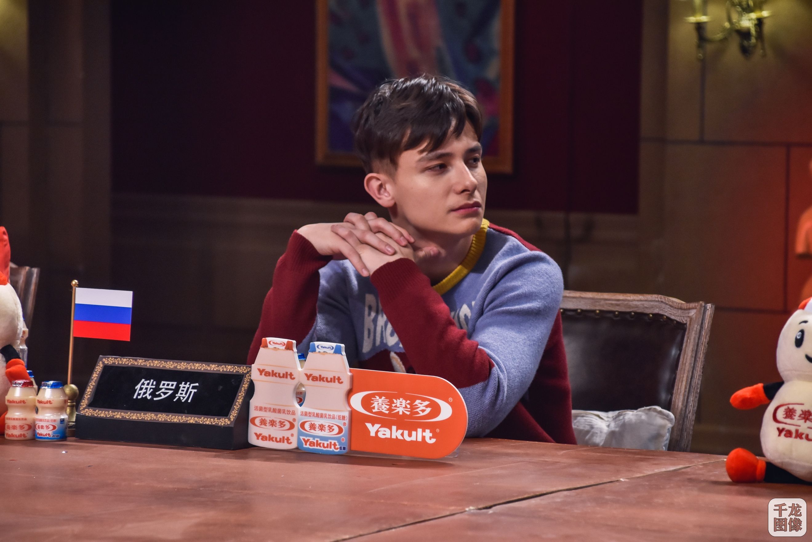 《非正式会谈》第五季大左回应整容传闻 杨迪被质疑微整形