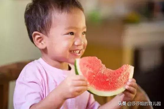                     怎么辨别孩子的前期积食？快看看你家孩子的鼻梁有青筋吗？